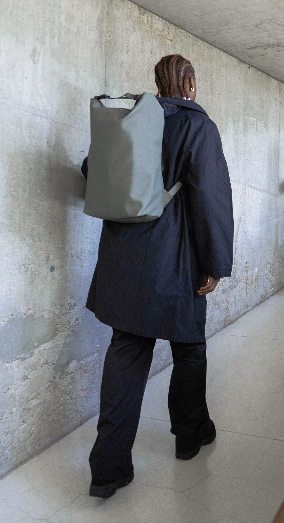 Commuter Backpack - Iron Green